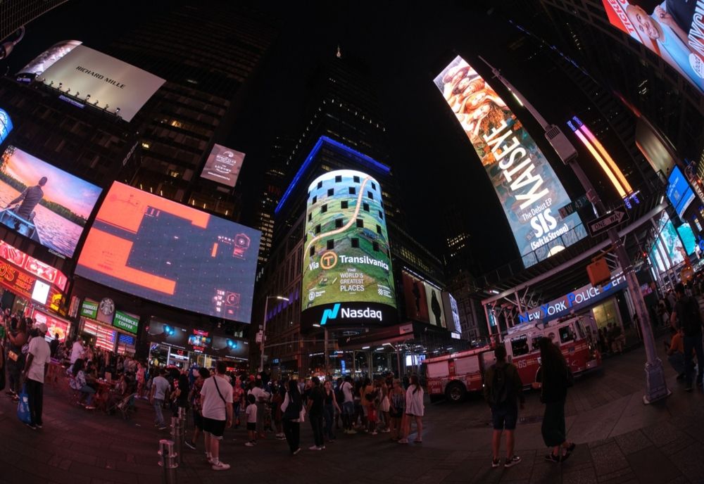 TRASEUL TURISTIC VIA TRANSILVANICA, PROMOVAT PE CLĂDIRILE DIN TIMES SQUARE