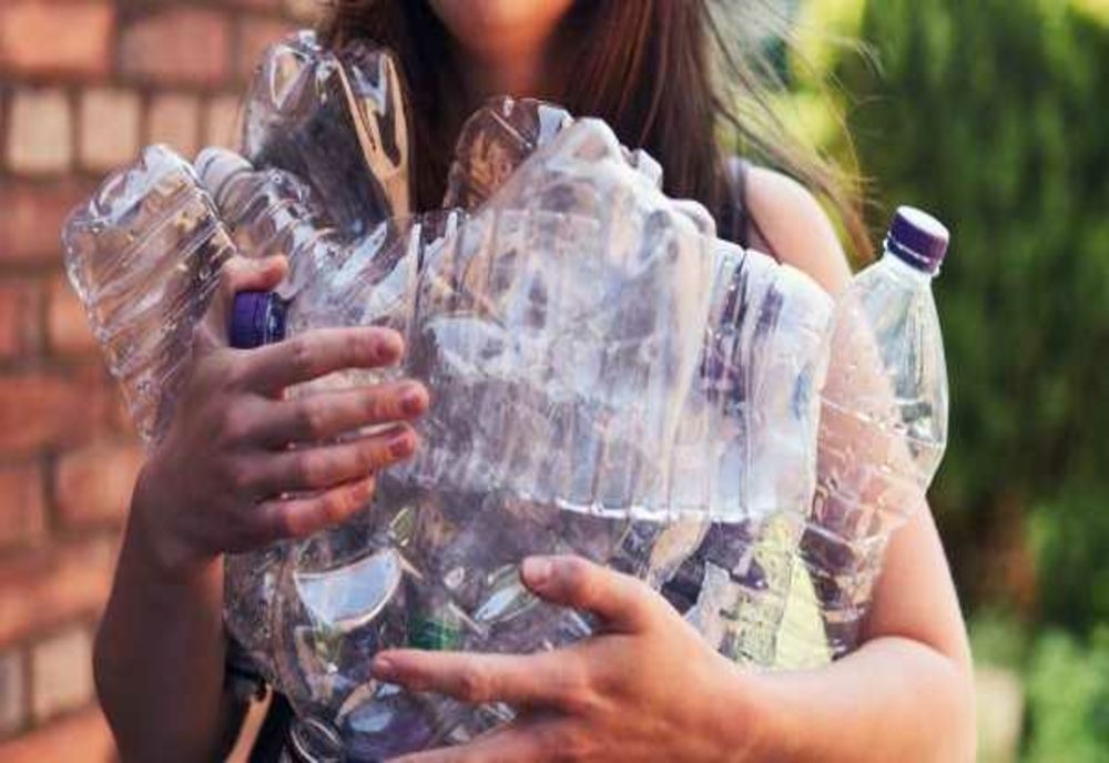 POLIŢIŞTII EFECTUEAZĂ PERCHEZIŢII LA PERSOANE IMPLICATE ÎN FALSIFICAREA VOUCHERELOR SGR