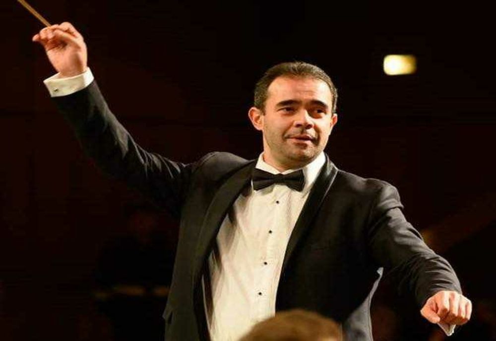 FILARMONICA PITEȘTI: Proiectul „Conferințele Filarmonicii Pitești” continuă cu dirijorul Andrei Tudor