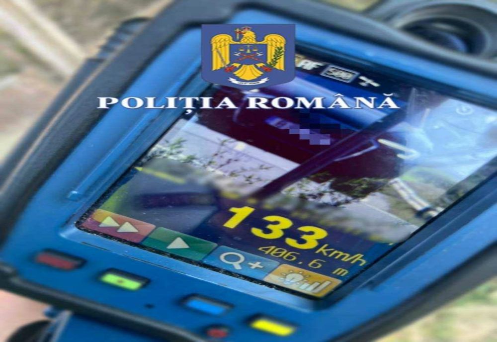 DOUĂ ȘOFERI PRINȘI CONDUCÂND CU VITEZĂ EXCESIVĂ PE DRUMURILE DIN JUDEȚ