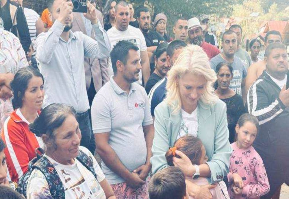 SCHIMBARE LA ÎNCEPUT DE AN ȘCOLAR ÎN SATUL TUFANU DIN ARGEȘ