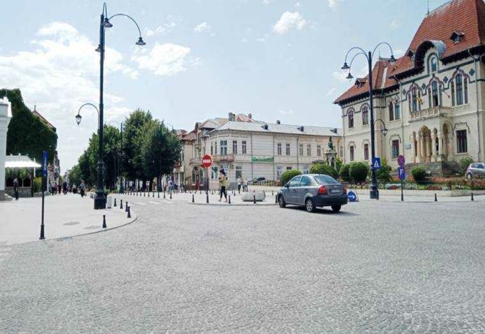 REDESCHIDEREA CIRCULAȚIEI ÎN INTERSECȚIA DE LA CAPĂTUL NORDIC AL BULEVARDULUI ”PARDON” DIN CÂMPULUNG