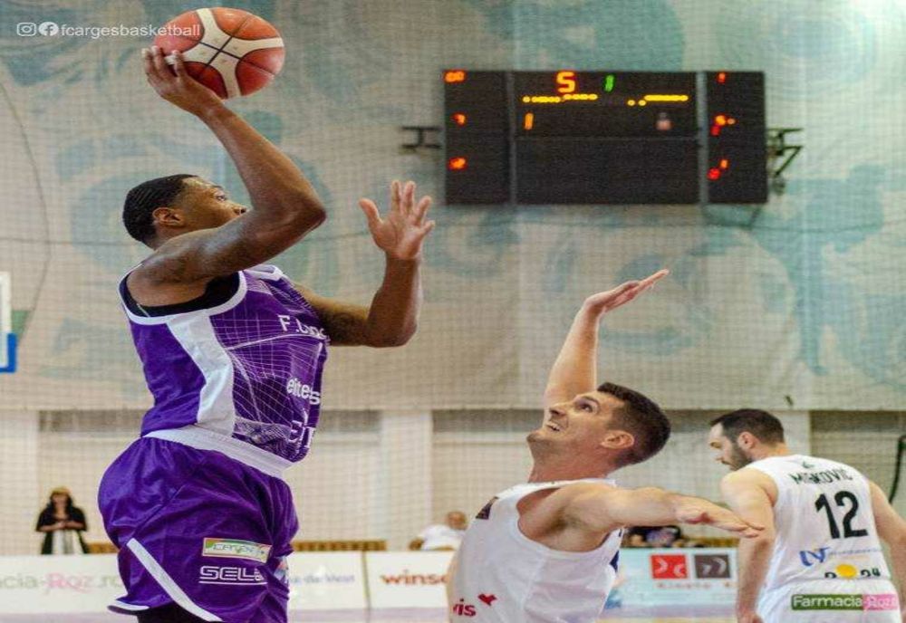 ECHIPA DE BASCHET A PITESTIULUI SE PREGATESTE PENTRU O NOUA CONFRUNTARE IN LIGA NATIONALA