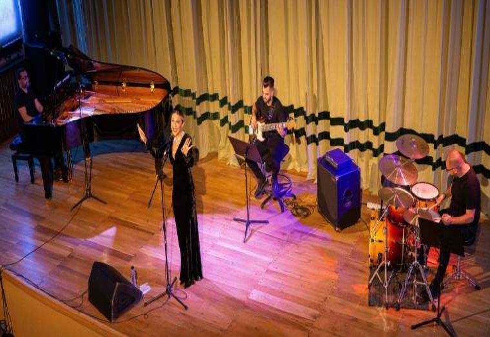 SEARĂ DE JAZZ CU TRIO JAZZ&POP PITEȘTI ȘI SOLISTA VIORICA PINTILIE
