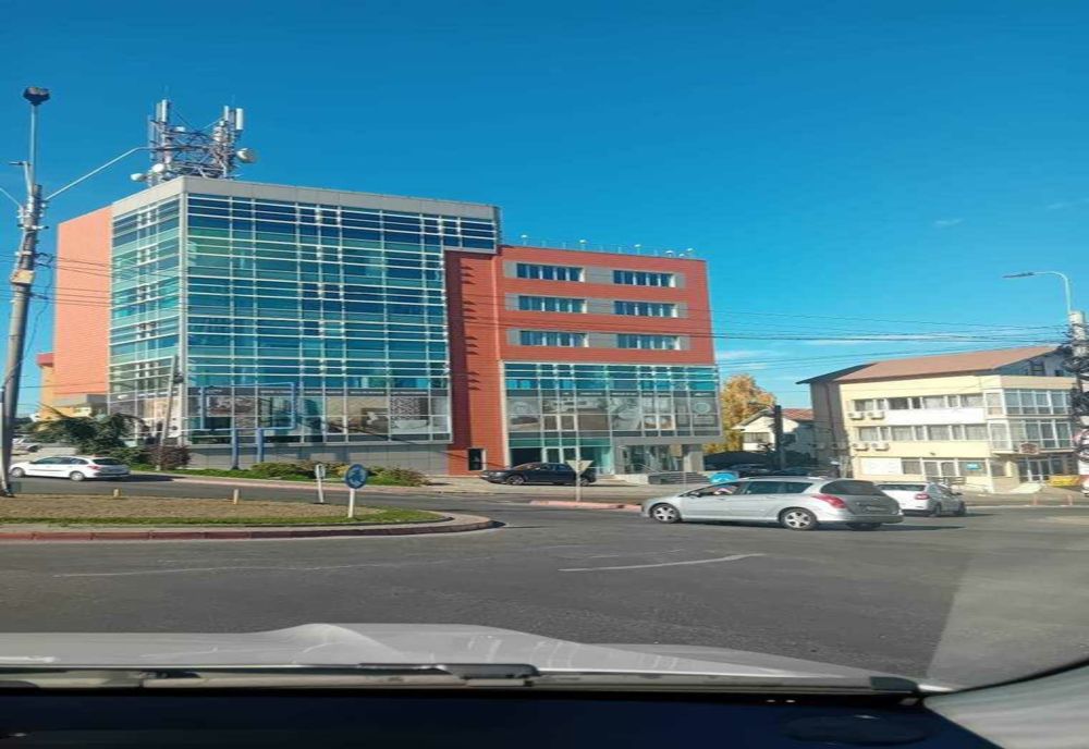 ANUNȚ: LUCRĂRI DE FREZARE ÎN SENSUL GIRATORIU DIN RĂZBOIENI