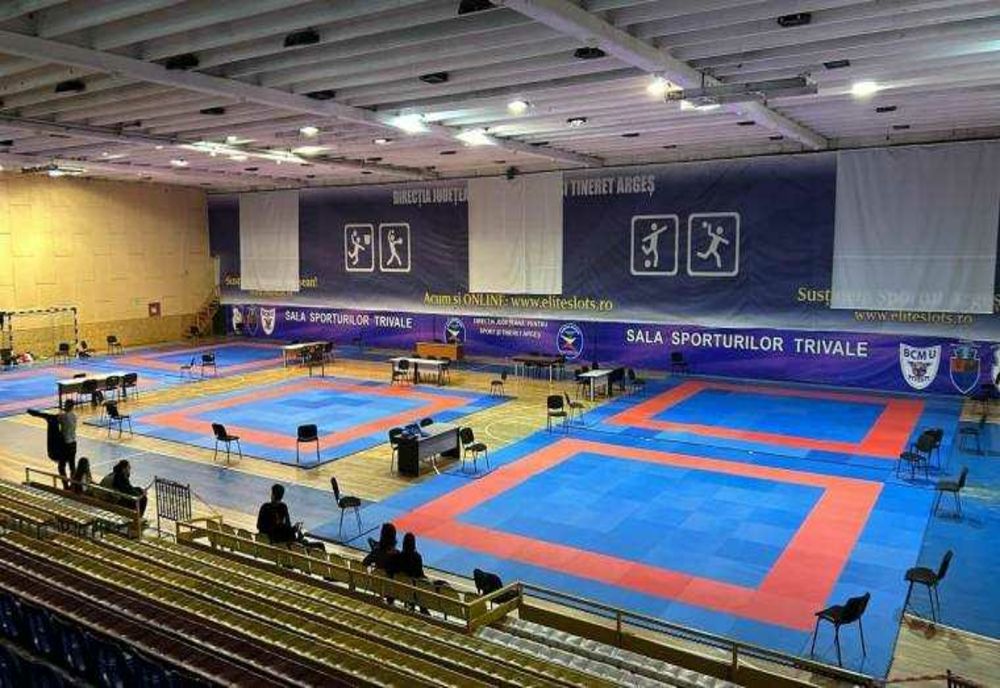 COMPETIȚIE DE ANVERGURĂ LA SALA SPORTURILOR DIN PITEȘTI: CAMPIONATUL NAȚIONAL DE KARATE SHOTOKAN TRADIȚIONAL ESKU