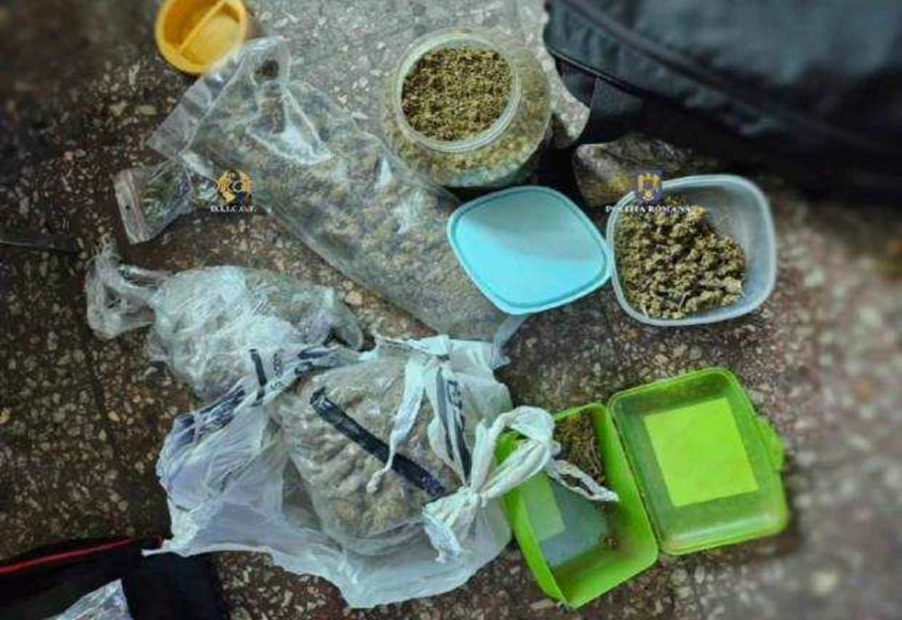 PATRU PERSOANE ARESTATE PENTRU TRAFIC DE DROGURI ÎN BUCUREȘTI ȘI BACĂU