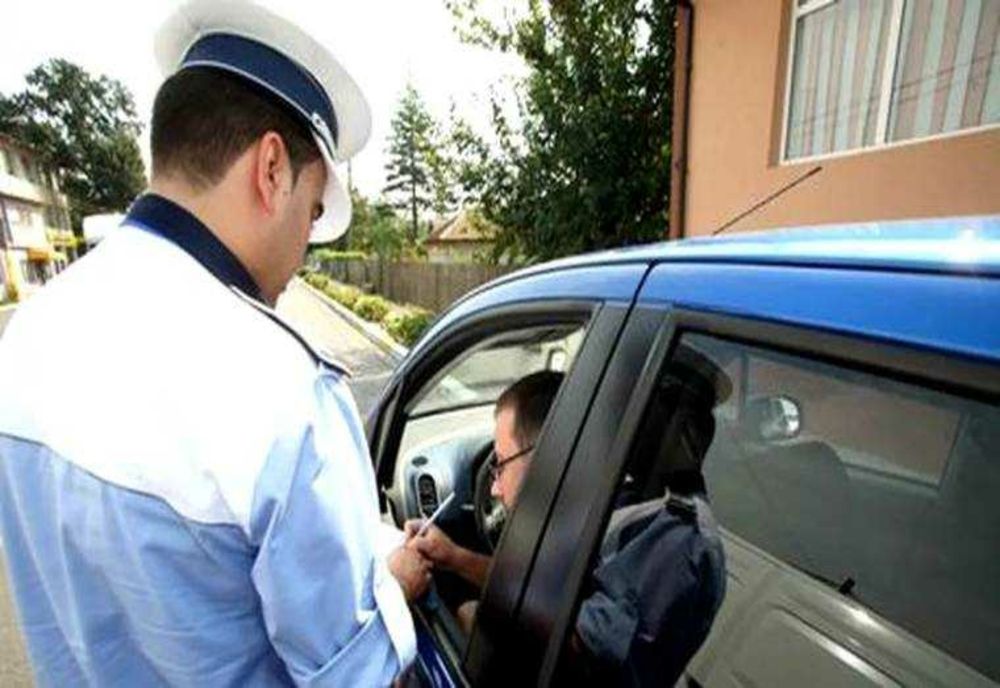 CONDUCĂTOR SUB INFLUENȚA ALCOOLULUI, OPRIT ÎN TRAFIC