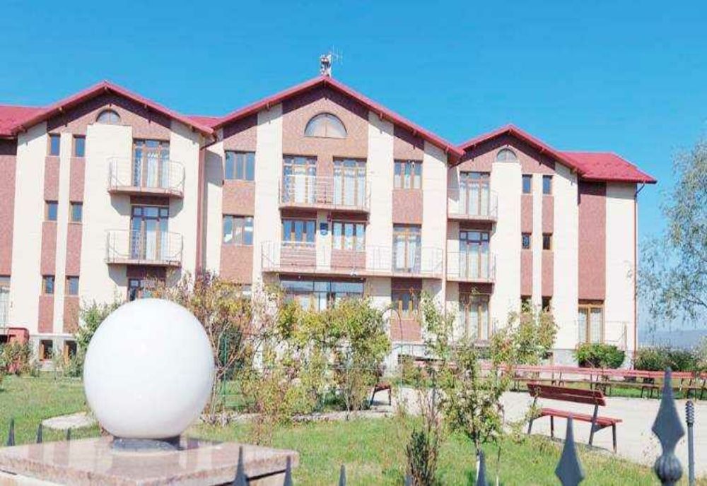 SCANDAL ÎN ARGEȘ: Lupta pentru un Centru de Bătrâni