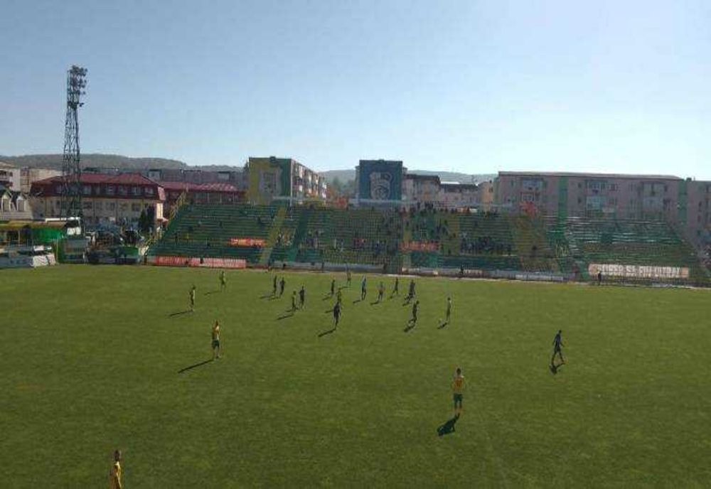 CS MIOVENI A FOST ÎNVINSĂ CU 4-0 DE STEAUA BUCUREȘTI ÎNTR-UN MECI ÎNCĂRCAT DE CONTROVERSE