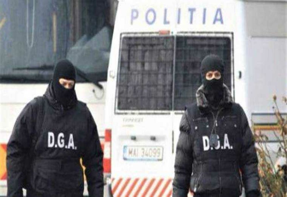 PERCHEZIȚII ÎNTR-UN DOSAR DE TRAFIC DE INFLUENȚĂ LA ARAD