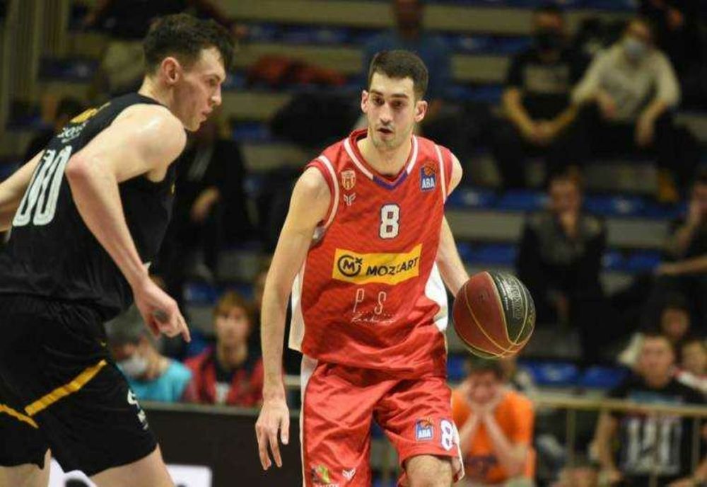 TRANSFER DE SENZAȚIE ÎN ECHIPA DE BASCHET A PITEȘTIULUI