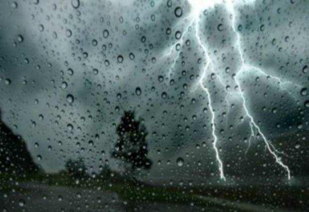 Cod portocaliu de inundații în două județe. Hidrologii avertizează asupra viiturilor puternice și a riscului de revărsări