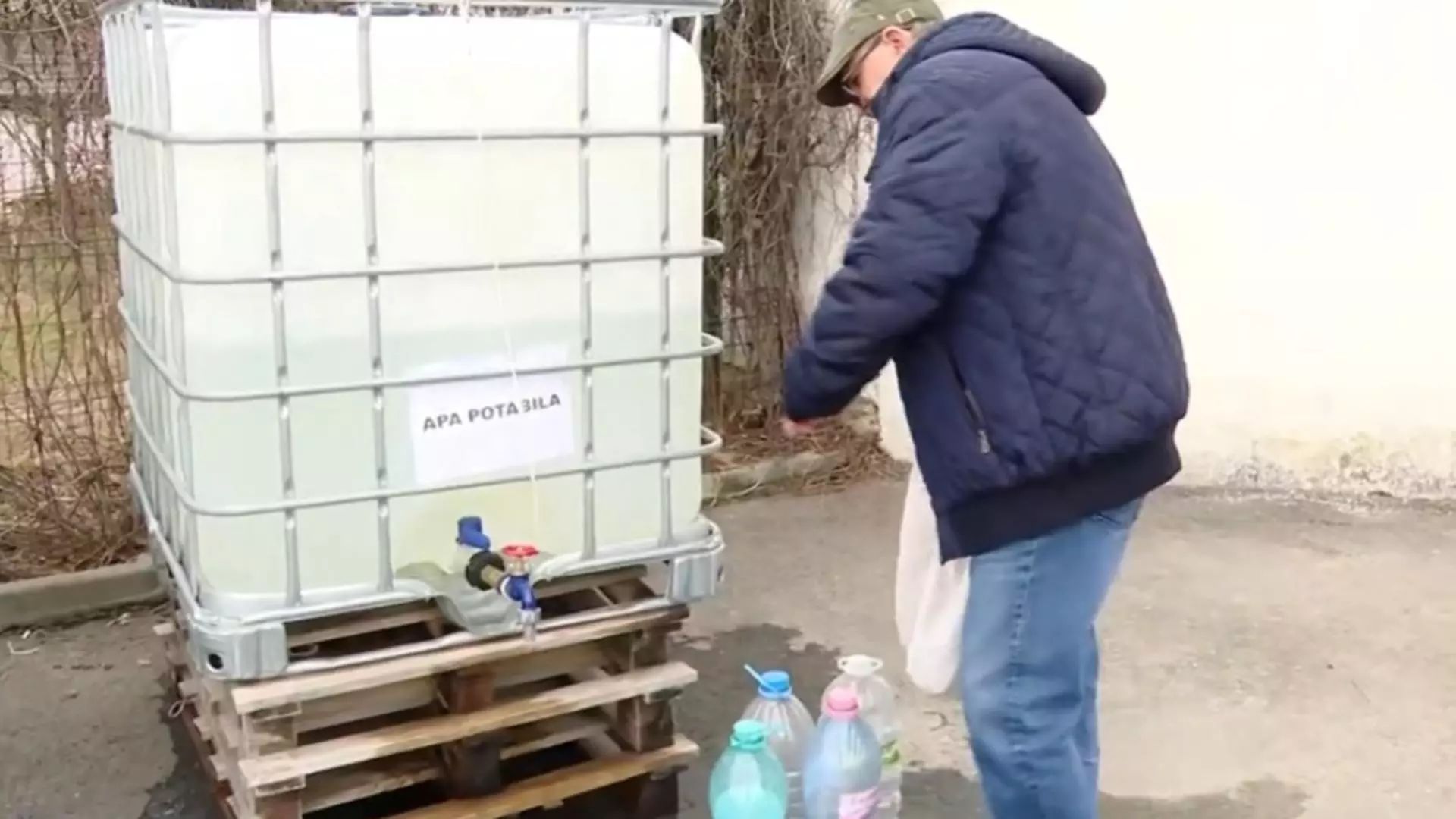 De 5 luni fără apă potabilă: situație dramatică pentru locuitorii din Curtea de Argeș