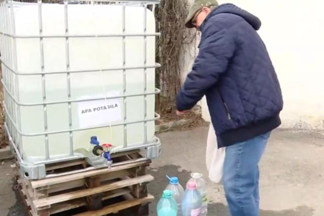 De 5 luni fără apă potabilă: situație dramatică pentru locuitorii din Curtea de Argeș