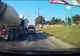 Accident cu 3 maşini, la Băbana. Un autoturism a lovit o betonieră şi un Logan