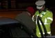 Oprit la timp de poliţişti! Conducea o maşină deşi nu ar fi trebuit
