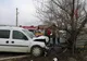 Accident pe Strada Depozitelor! A intrat cu mașina în copac