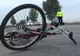 A furat bicicleta din fața unui magazin! Prins la scurt timp pe stradă