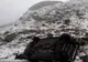 Video - Mașină căzută în prăpastie, pe Transfăgărășan. Patru persoane rănite