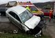 VIDEO. Accident în Argeş: o maşină a intrat într-un cap de pod, două persoane rănite