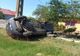 ACCIDENT RUTIER ÎN ARGEȘ: Autoturism răsturnat peste gard și stâlp de electricitate